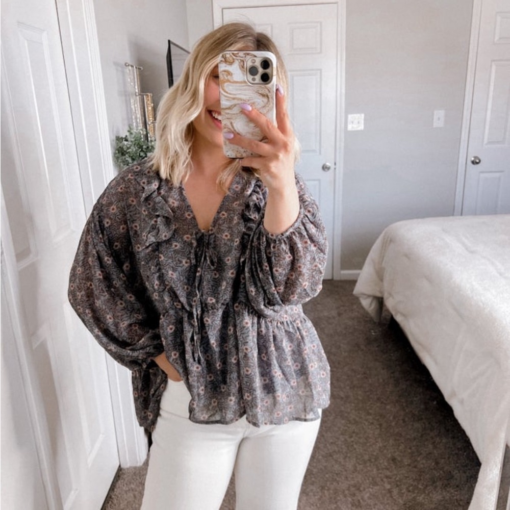 Pretty printed blouse